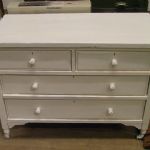 348 1454 CHEST OF DRAWERS